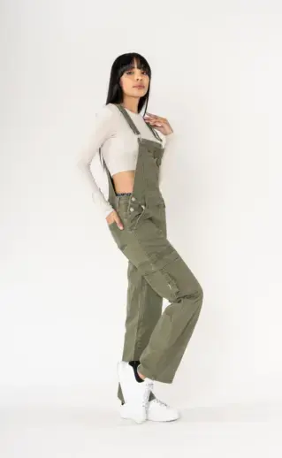 Salopette Cargo Marron pour Femme : Guide de Style et Tendances