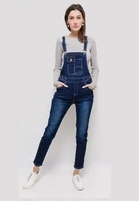 Salopette Moderne en Jean Élégante pour Femmes